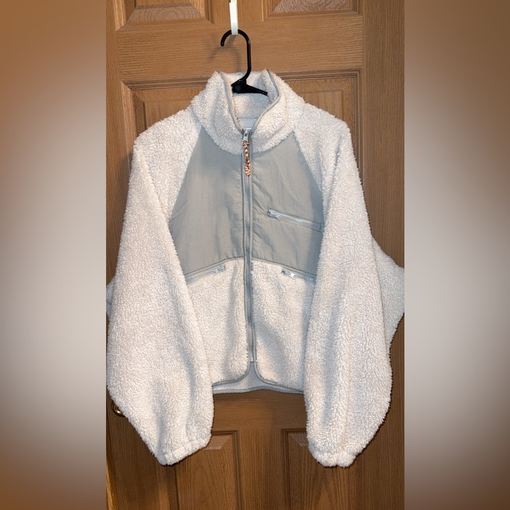 BDG urban outfitters Sherpa jacket
